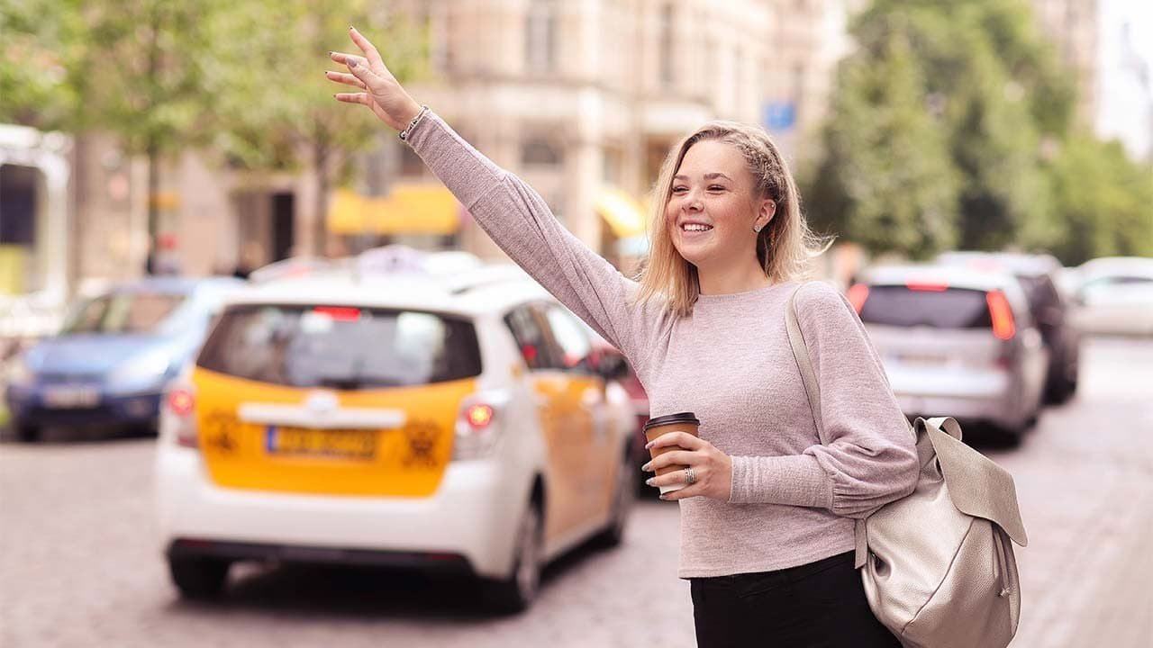 best ways to pay a taxi